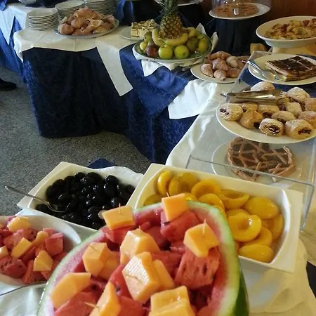 Costa Azzurra Hotel 3*
